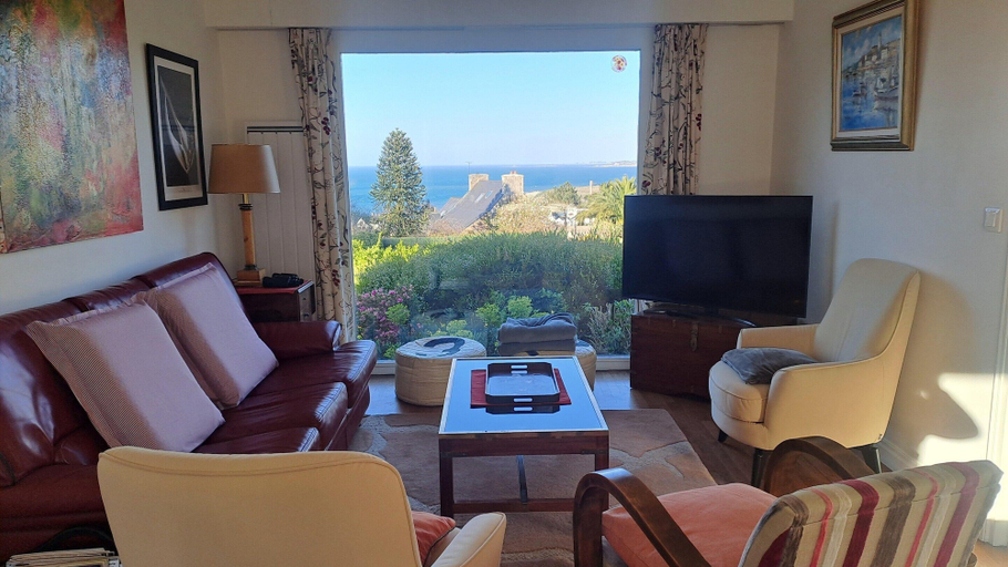Living room, Holiday Home in Perros-guirec Near Beaches, Côtes-d'Armor