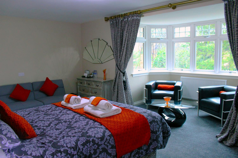 Bedroom 3, Grimscote Manor Hotel, Warwickshire
