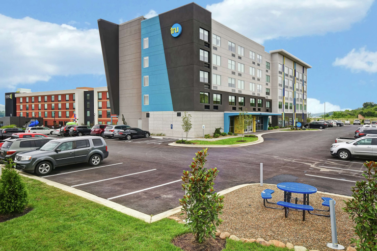 Exterior & Views 2, Tru by Hilton Pigeon Forge, Sevier