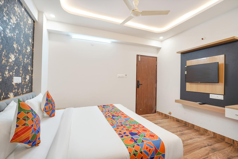 Bedroom 3, FabHotel Vasatiya Hotel & Suites, Bangalore