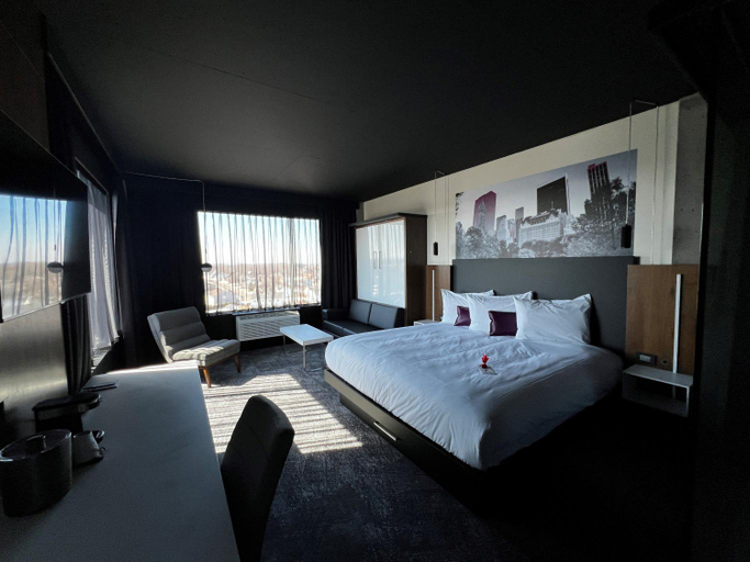 Bedroom 3, Grand Hotel Times Levis, Desjardins