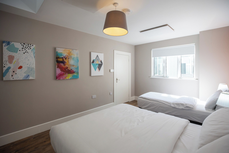 Bedroom 3, Temple Bar Crowne Square Apartments, Dublin