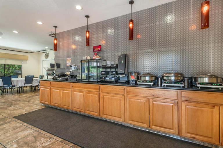 Food & Drinks 5, Best Western Plus Sonora Oaks Hotel & Conference Center, Tuolumne