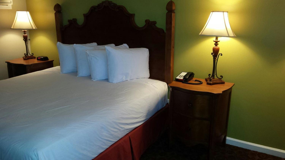 Others 5, Kentucky Lake Inn, Marshall