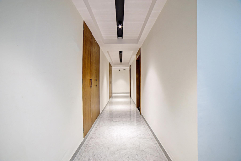 Public Area, HOTEL TAPOVAN IN, Gandhinagar