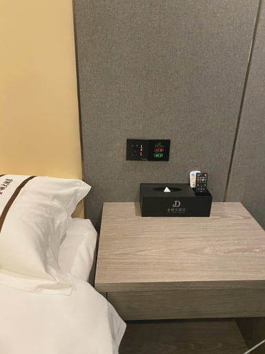 Bedroom 2, Kington Hotel Kunming, Kunming