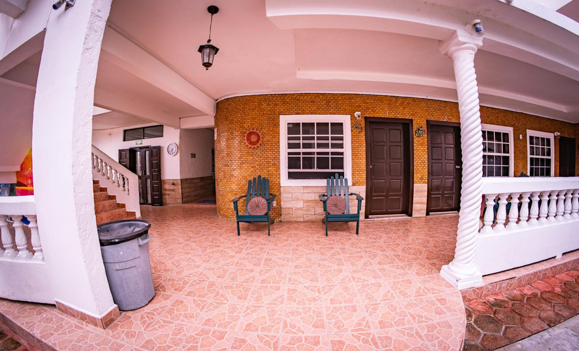 Others 5, Las Palmas Hotel