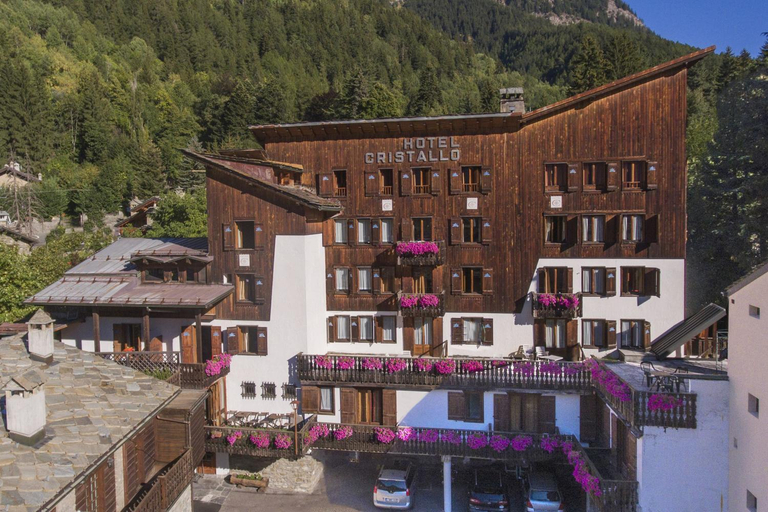 Others 3, Hotel Cristallo, Aosta