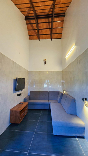 Public Area 2, Le Darbar, Salem