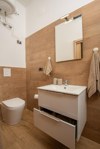 Others 4, SeaSide Apartment, Salerno