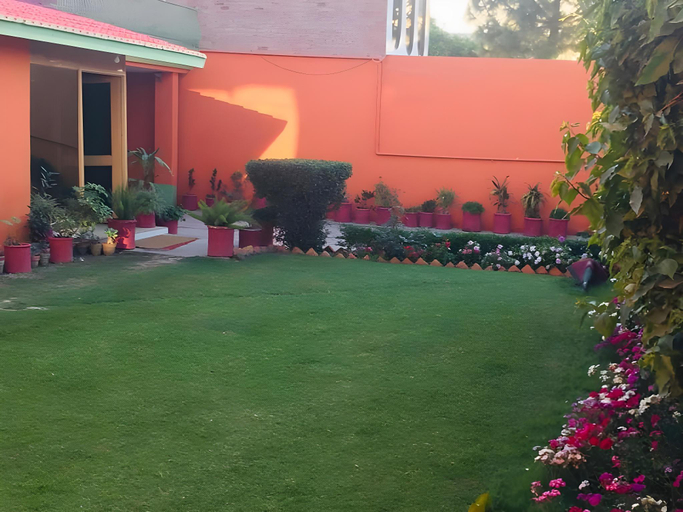 Others 4, Green Lodge Guest House, Peshawar
