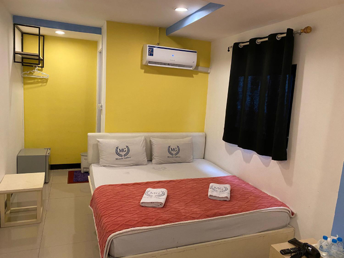Bedroom 3, Miracle Gallery Hotel , Ratchathewi