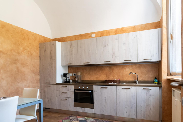 5, Uviglie Apartments, Alessandria