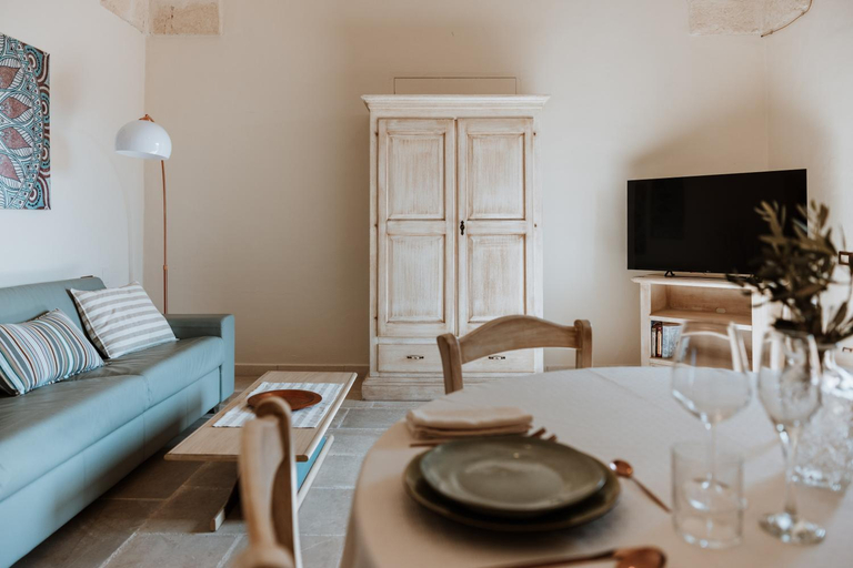 Others 4, VinTage rooms, Lecce