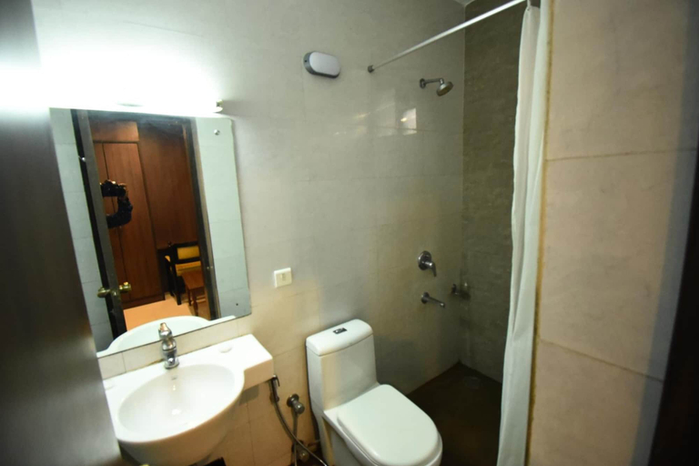 Bathroom 5, Hotel Campal, North Goa