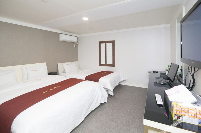 Bedroom 2, Gunsan Hotel May, Gunsan