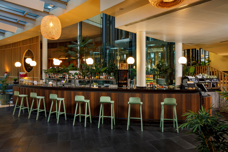 Food & Drinks 2, PALMIERS by Fassbind, Lausanne
