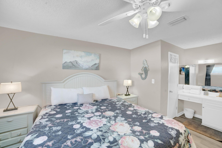Bedroom 3, Sugar Beach 335, Baldwin