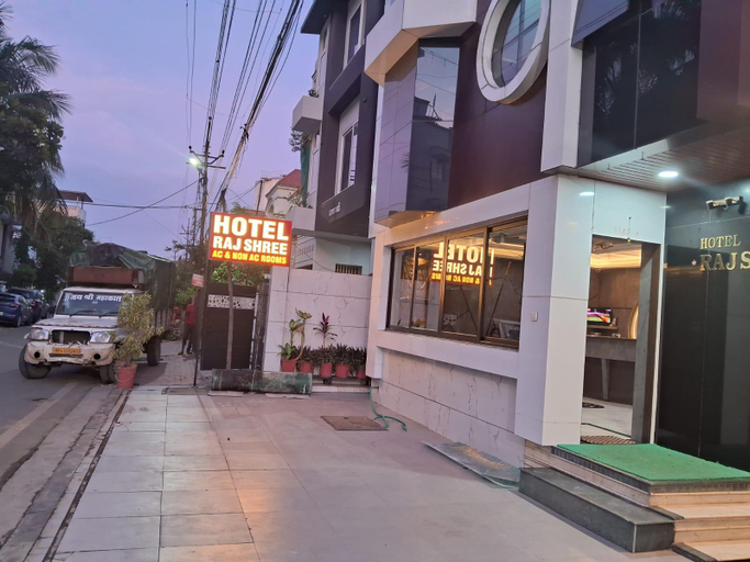 Others 5, Hotel Rajshree, Indore