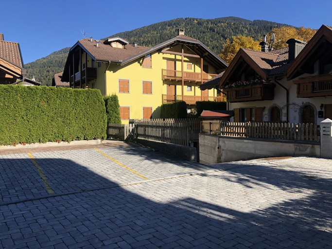 Room 5, 012 Trilocale a due Passi Dagli Impianti Pinzolo, Trento