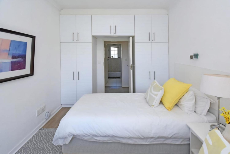 Bedroom 2, Sandton Luxury Apartment, City of Johannesburg
