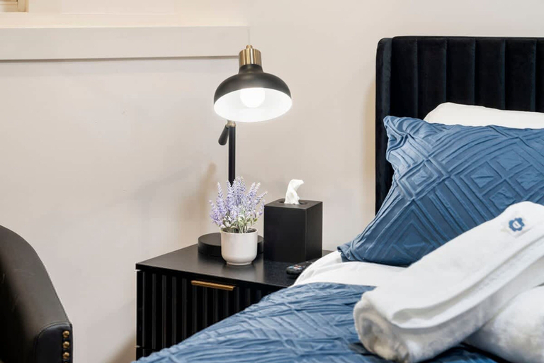 Room 4, Luxury 2BR 2BA in Wicker Park, Cook