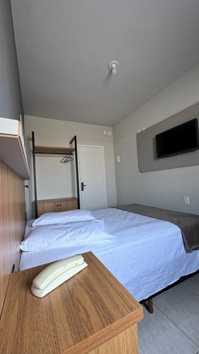 Bedroom 2, Hotel Tubarao, Tubarão