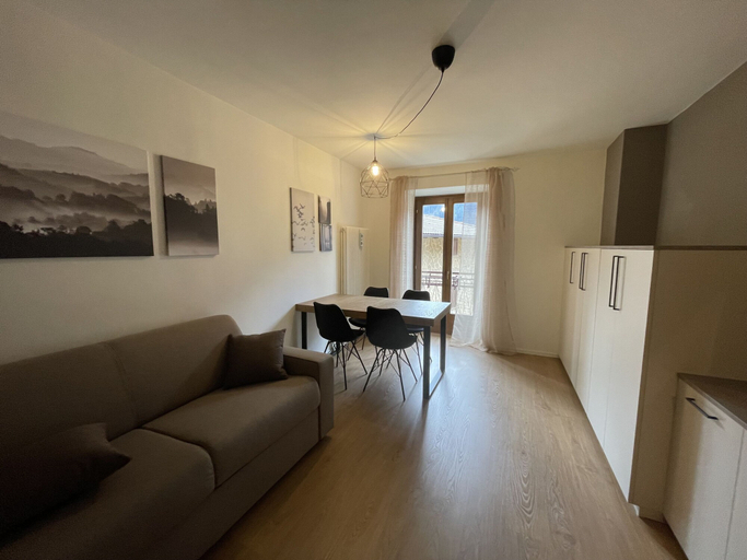 Room 4, 073 Mansarda Duplex Carisolo, Trento