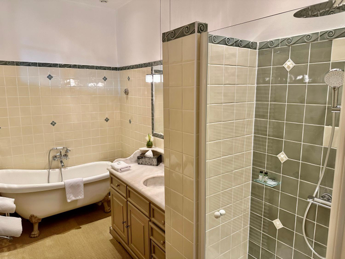 Bathroom 3, Chateau des Arpentis, Indre-et-Loire