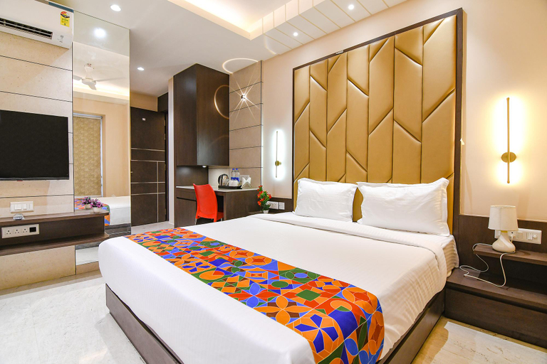 Bedroom 3, FabHotel Samotel - Nr. Kolkata Airport, North 24 Parganas