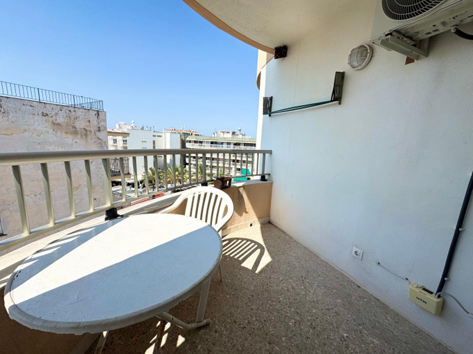 Others 5, Apartsalou Bilbao, Tarragona