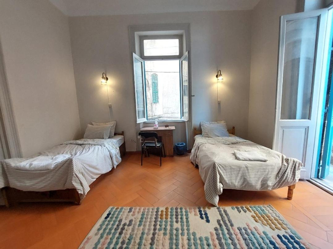 Others 3, Alexandria private rooms, Only For Men 仅限男士, Alexandria