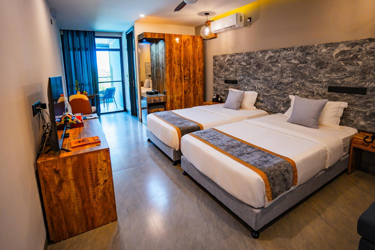 Bedroom 3, Maa Thundi