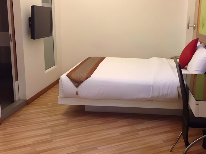 Bedroom 18