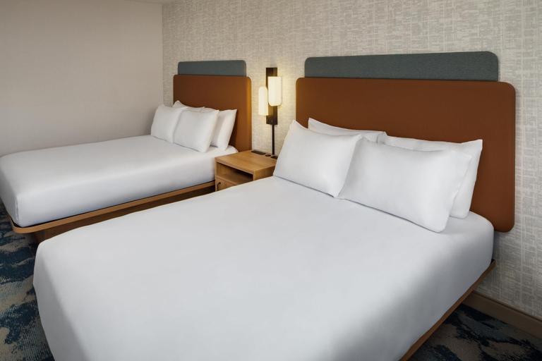 Bedroom 3, Hampton Inn & Suites North Conway, Carroll