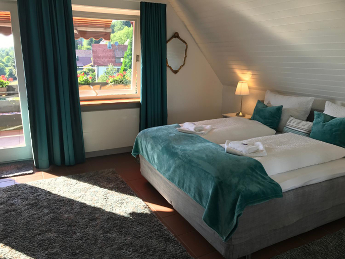 Bedroom 2, Hotel-Berggasthof Schwarzwaldperle, Ortenaukreis
