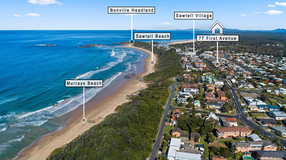Others 3, Coasters 18 - steps from downtown Sawtell, Coffs Harbour - Pt A