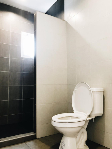 Bathroom 3, Baanpermsook Impact Muang Thong, Pak Kret