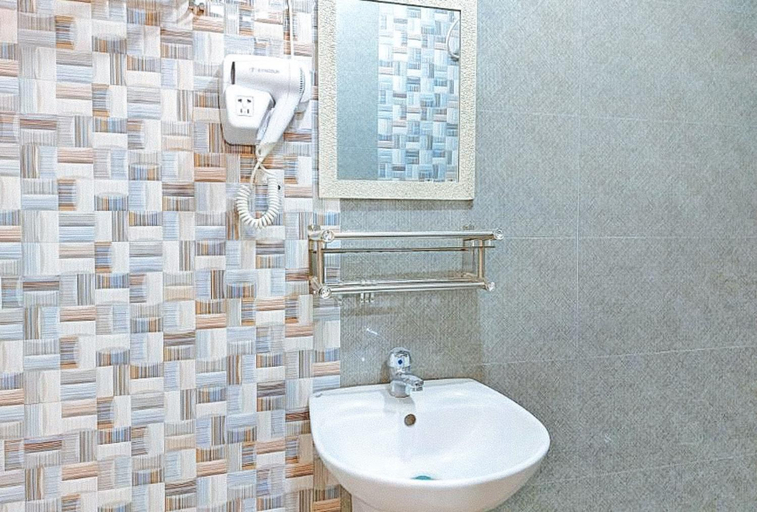 Bathroom 5, Reddoorz @ San Antonio Binan Laguna, Biñan