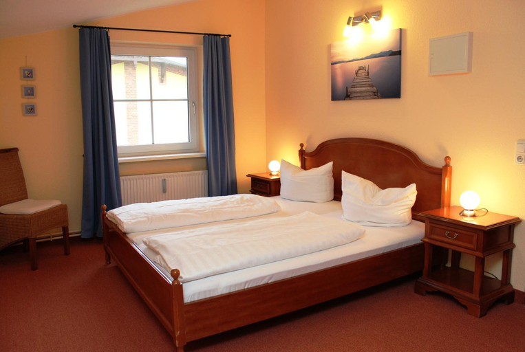 Bedroom 3, Hotel Villa Strandkorb - Adults Only, Rostock