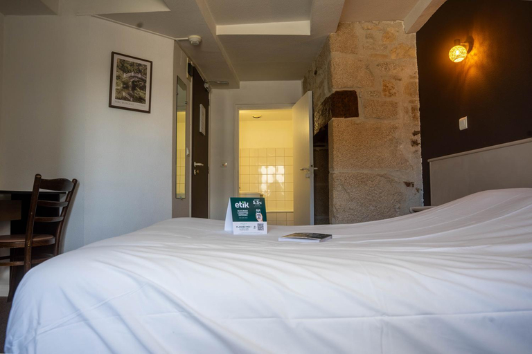 Bedroom 4, Logis Hôtel EBEN, Corrèze