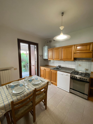 Others 4, Casa Rina, Verona