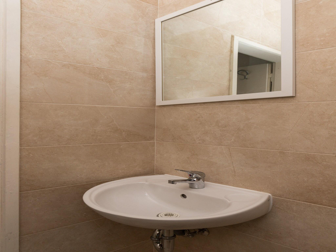 Bathroom 2, Guest House Bradas- Twin Room with Shared Bathroom No4, Dubrovnik