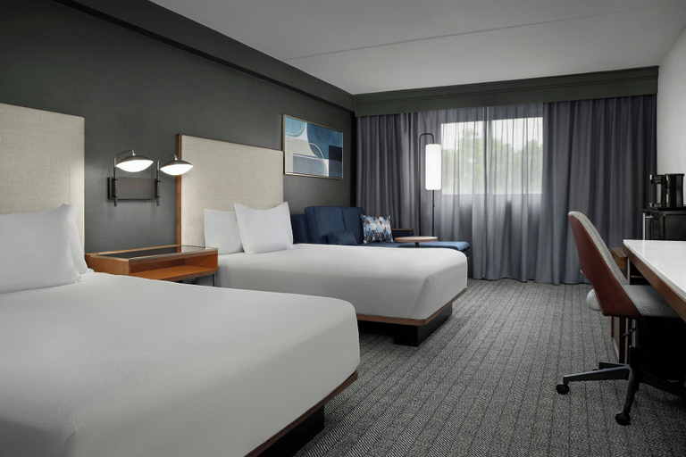 Bedroom 2, Courtyard by Marriott Bloomington, Monroe