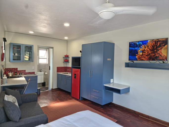 Facilities 4, Rachels Place, City of Johannesburg