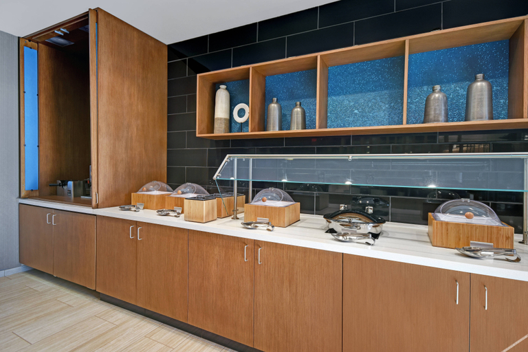 Food & Drinks 5, SpringHill Suites St. Paul Arden Hills, Ramsey