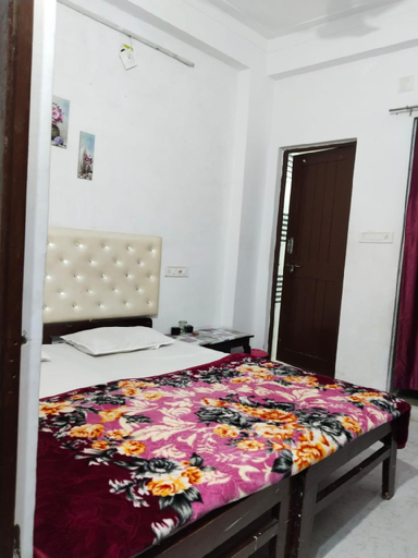 Bedroom 3, Shree Krishna Hotel, Udaipur