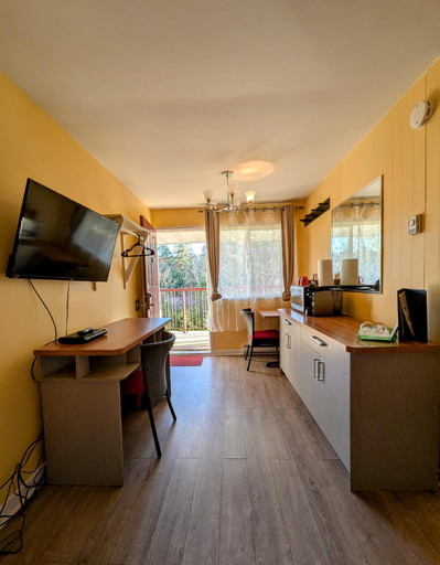 Others 5, Motel des Pentes et Suites, Les Pays-d'en-Haut