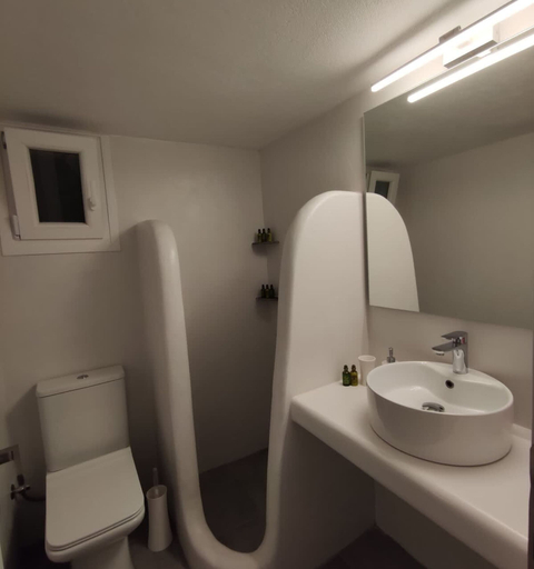 Room 2, Theis Seafront Retreat - Loutra Seaview Bliss, South Aegean