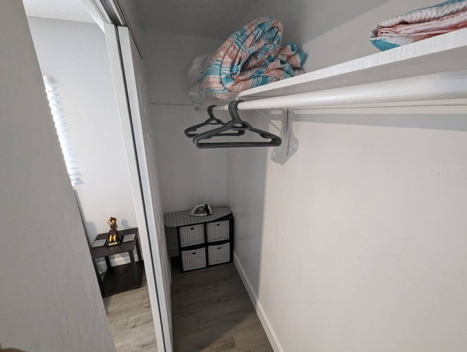 Room 2, Panoramic Viewhouse Only 2-min Drive To Beach, Honolulu